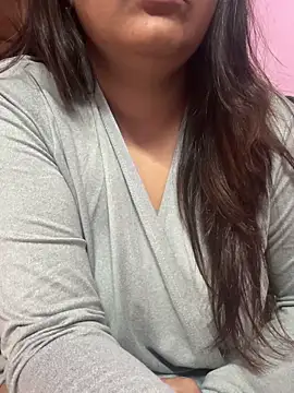  nishalove19 online show from December 13, 2025, 8:04 pm