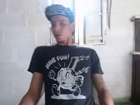 tayler punk noise online show from January 23, 2025, 10:01 pm