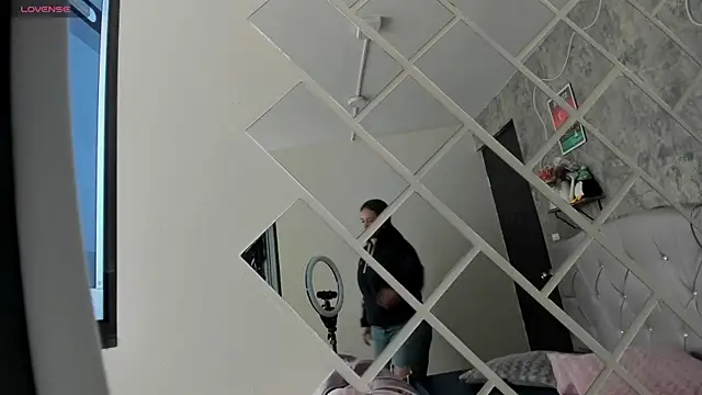 Megan sophia2 online show from September 17, 2025, 12:51 pm