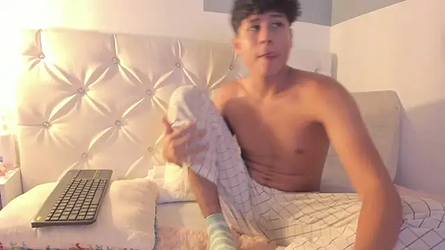 RaidenBoy1 online show from January 24, 2025, 10:41 pm