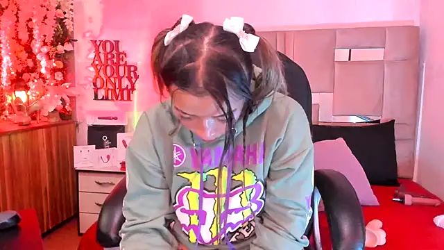 Snapshot of natacha__black_ chatting on February 25, 2025, 5:52 am natacha black online show from February 25, 2025, 5:52 am