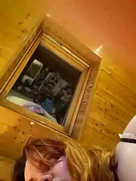 Snapshot of VioletStarPUNK chatting on December 4, 2024, 9:18 pm VioletStarPUNK online show from December 4, 2024, 9:18 pm