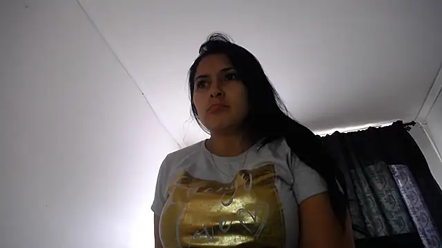 princehermosa44 online show from November 2, 2025, 6:46 pm