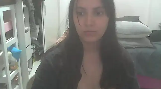 Snapshot of xBubblyBarbiexx chatting on December 21, 2024, 2:09 am xBubblyBarbiexx online show from December 21, 2024, 2:09 am