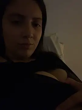 Snapshot of xBubblyBarbiexx chatting on November 18, 2025, 3:10 am xBubblyBarbiexx online show from November 18, 2025, 3:10 am