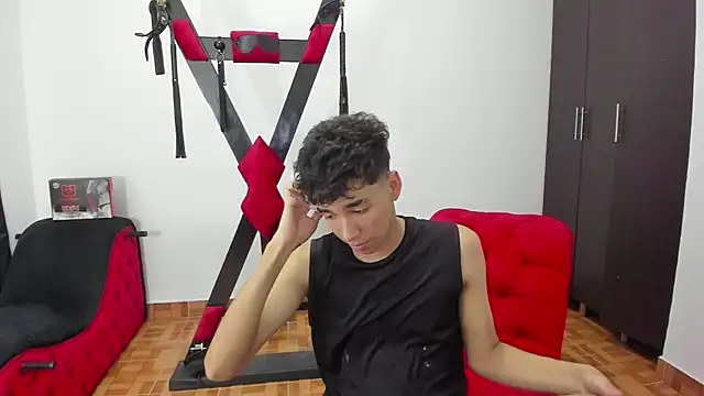 Snapshot of Harry_LatinBoy chatting on January 7, 2025, 7:38 pm Harry LatinBoy online show from January 7, 2025, 7:38 pm