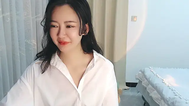 zoe-keke online show from December 28, 2024, 2:10 pm