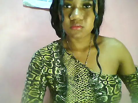 Snapshot of Fariana01 chatting on February 2, 2025, 12:09 am Fariana01 online show from February 2, 2025, 12:09 am