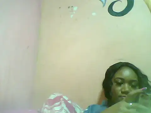 Snapshot of Fariana01 chatting on January 4, 2025, 1:21 am Fariana01 online show from January 4, 2025, 1:21 am