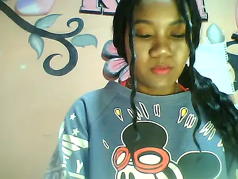 Snapshot of Fariana01 chatting on February 4, 2025, 8:49 pm Fariana01 online show from February 4, 2025, 8:49 pm