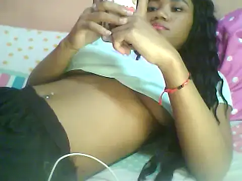 Snapshot of Fariana01 chatting on January 21, 2025, 11:24 pm Fariana01 online show from January 21, 2025, 11:24 pm