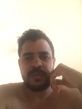 Papi Shampoo1 online show from December 7, 2024, 8:33 pm