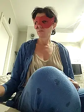 Snapshot of Vagabondainnamorata chatting on December 4, 2025, 4:33 am Vagabondainnamorata online show from December 4, 2025, 4:33 am