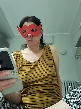 Snapshot of Vagabondainnamorata chatting on February 23, 2026, 6:41 pm Vagabondainnamorata online show from February 23, 2026, 6:41 pm