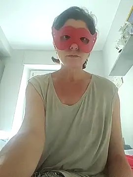 Snapshot of Vagabondainnamorata chatting on October 15, 2025, 12:46 pm Vagabondainnamorata online show from October 15, 2025, 12:46 pm