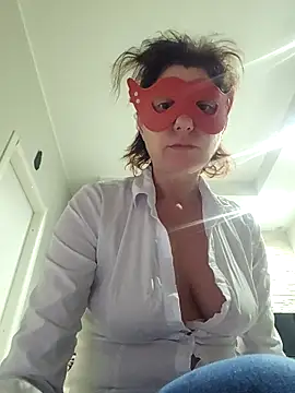 Snapshot of Vagabondainnamorata chatting on March 9, 2026, 4:05 am Vagabondainnamorata online show from March 9, 2026, 4:05 am