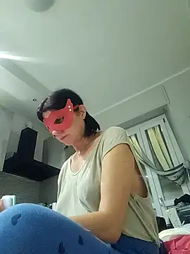 Snapshot of Vagabondainnamorata chatting on October 25, 2025, 5:35 pm Vagabondainnamorata online show from October 25, 2025, 5:35 pm