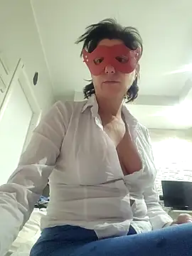 Snapshot of Vagabondainnamorata chatting on March 16, 2026, 4:20 am Vagabondainnamorata online show from March 16, 2026, 4:20 am