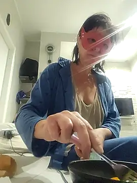 Snapshot of Vagabondainnamorata chatting on November 5, 2025, 4:37 am Vagabondainnamorata online show from November 5, 2025, 4:37 am