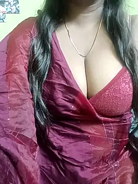 Snapshot of TANIYA-98 chatting on July 5, 2026, 4:58 pm TANIYA-98 online show from July 5, 2026, 4:58 pm