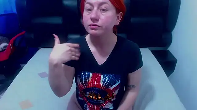 XxMiaSexxyHotxX online show from November 18, 2025, 2:53 pm