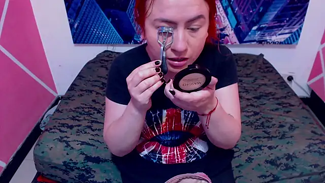 XxMiaSexxyHotxX online show from December 3, 2025, 2:16 pm