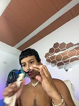 LollaByer online show from September 25, 2025, 8:48 pm