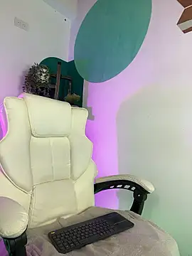 LollaByer online show from January 13, 2026, 7:07 pm