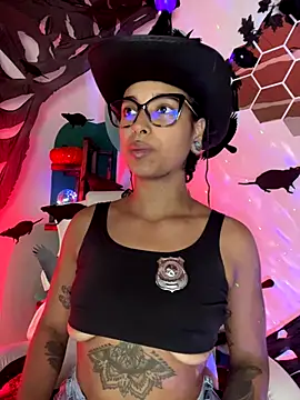 LollaByer online show from October 15, 2025, 7:33 pm