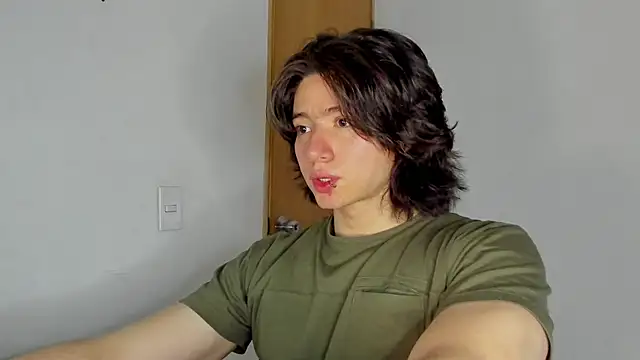 AngelBennet  online show from November 19, 2025, 12:43 am