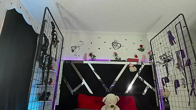 Snapshot of thedream_girls chatting on November 21, 2025, 12:15 pm thedream girls online show from November 21, 2025, 12:15 pm