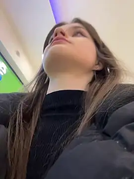 goddes mileena online show from December 13, 2024, 4:27 pm