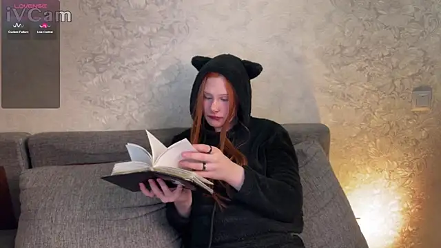 Kleo Godde online show from February 27, 2025, 9:47 pm