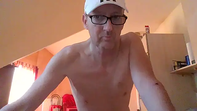 nacktchiller1076 online show from December 4, 2024, 9:56 am