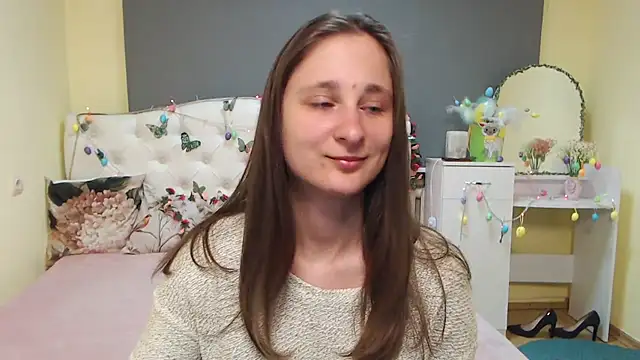 Snapshot of MichelLeee chatting on April 7, 2026, 11:34 am MichelLeee online show from April 7, 2026, 11:34 am