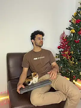 andrewChris  online show from November 24, 2025, 3:56 pm