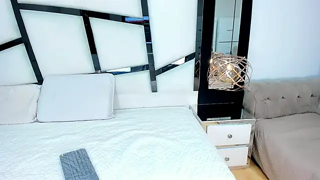 AriannaRussell  online show from February 3, 2026, 3:17 pm