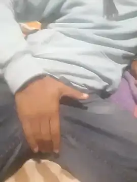 bandi-big-dick online show from December 11, 2024, 7:25 pm