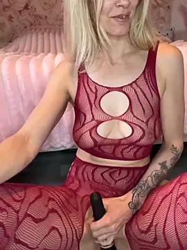 Snapshot of Ana-ya16 chatting on February 9, 2026, 4:38 pm Ana-ya16 online show from February 9, 2026, 4:38 pm