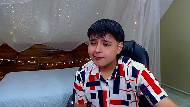 Snapshot of AndrewPherson chatting on March 10, 2025, 12:28 pm AndrewPherson online show from March 10, 2025, 12:28 pm