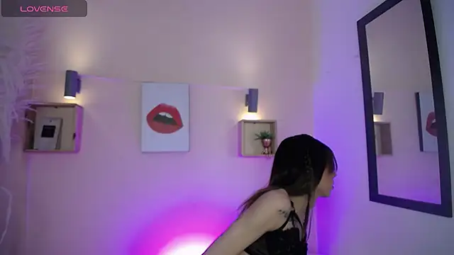 Aniie Doll online show from September 13, 2025, 8:20 pm