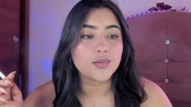 Snapshot of male_couper chatting on February 3, 2025, 8:35 pm male couper online show from February 3, 2025, 8:35 pm