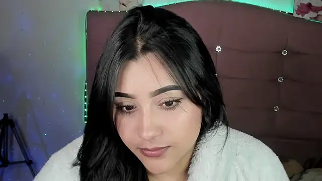 Snapshot of male_couper chatting on February 26, 2025, 4:08 am male couper online show from February 26, 2025, 4:08 am