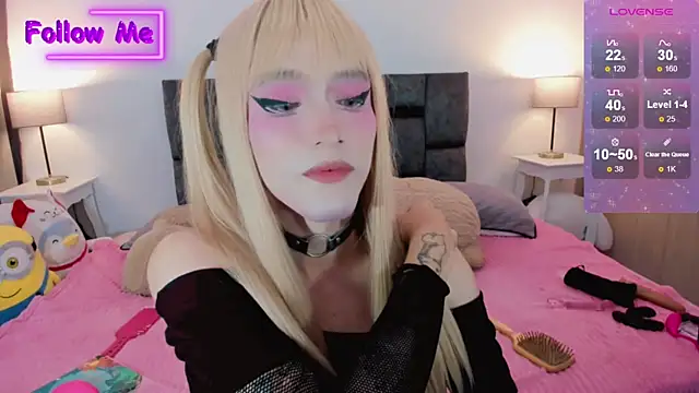 Snapshot of Kirmyy_ chatting on February 12, 2025, 12:27 am Kirmyy  online show from February 12, 2025, 12:27 am