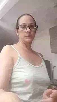 Snapshot of nicolle_milf1978 chatting on October 3, 2025, 12:25 am nicolle milf1978 online show from October 3, 2025, 12:25 am