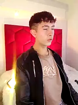 Snapshot of Noah_Xitruxx chatting on December 5, 2025, 12:37 pm Noah Xitruxx online show from December 5, 2025, 12:37 pm