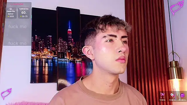 Snapshot of Noah_Xitruxx chatting on September 25, 2025, 5:52 pm Noah Xitruxx online show from September 25, 2025, 5:52 pm