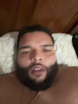 chupavajinaspuertorico30 online show from October 13, 2025, 12:07 pm