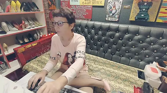 Lily4yourfun online show from October 12, 2025, 5:31 am