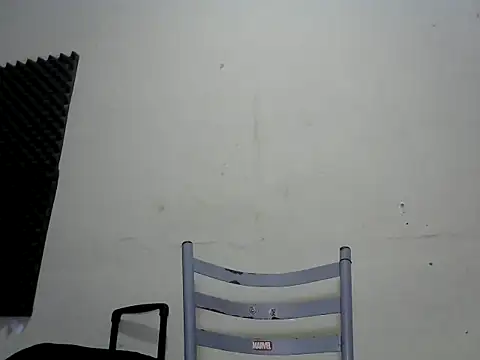 luanadoprive online show from February 15, 2026, 7:57 pm